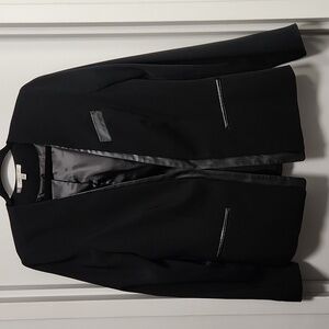 I am cleaning out my closet and giving you a great deal...